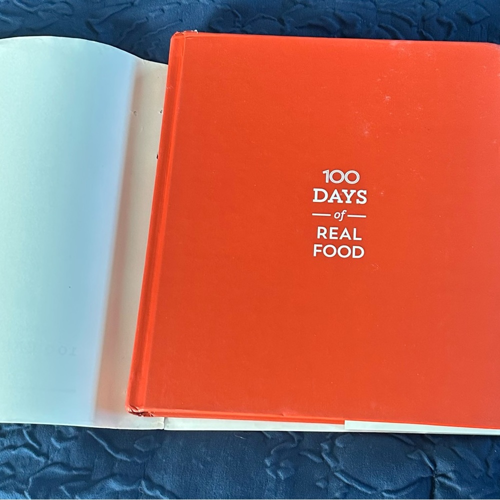White and Red Cookbook Collection for Culinary Enthusiasts - Picture 8 of 8